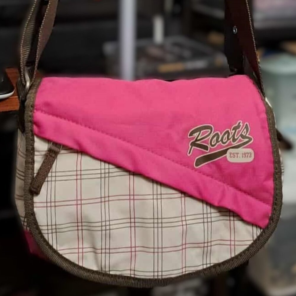 New Roots Canada Pink & Grey Plaid Canvas Crossbody Messenger Bag (Y2K)